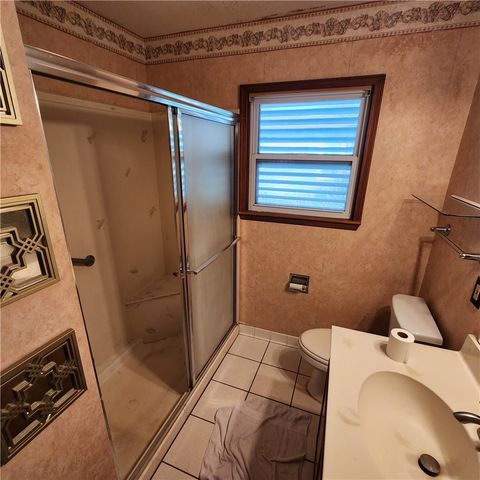 1446 Annapolis Dr, Corpus Christi, TX 78415