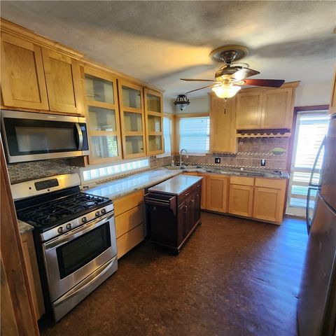 1446 Annapolis Dr, Corpus Christi, TX 78415