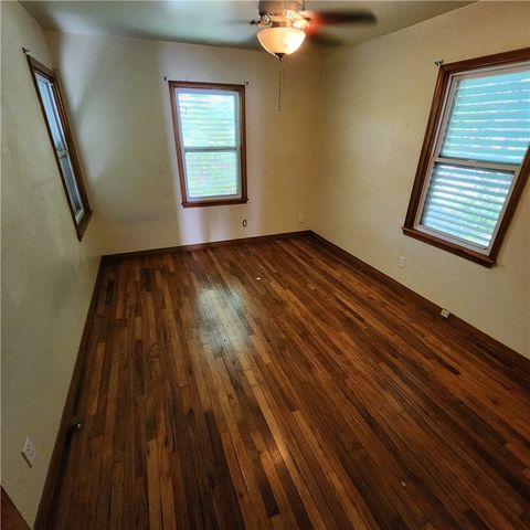 1446 Annapolis Dr, Corpus Christi, TX 78415