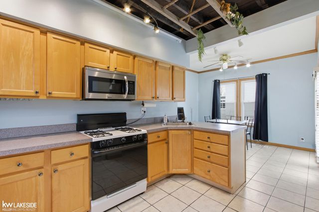 353 George Street, Trenton, MI 48183