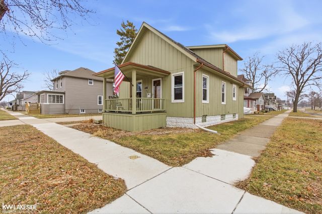 353 George Street, Trenton, MI 48183