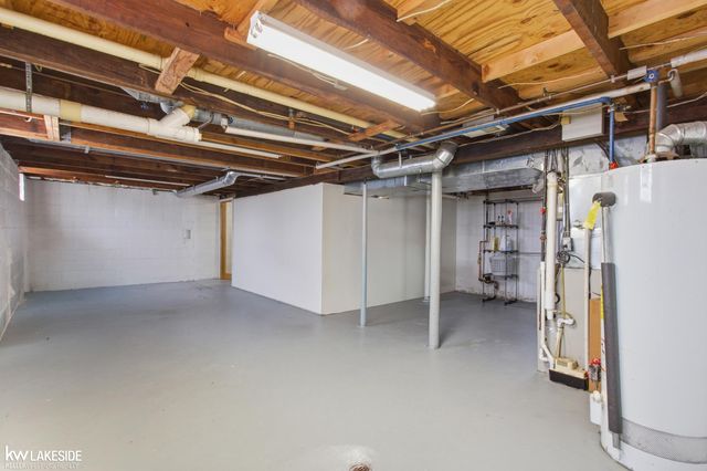 353 George Street, Trenton, MI 48183