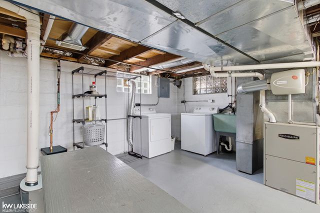 353 George Street, Trenton, MI 48183