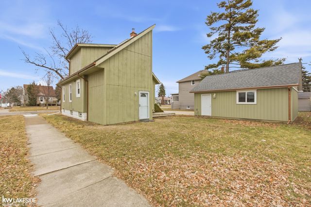 353 George Street, Trenton, MI 48183