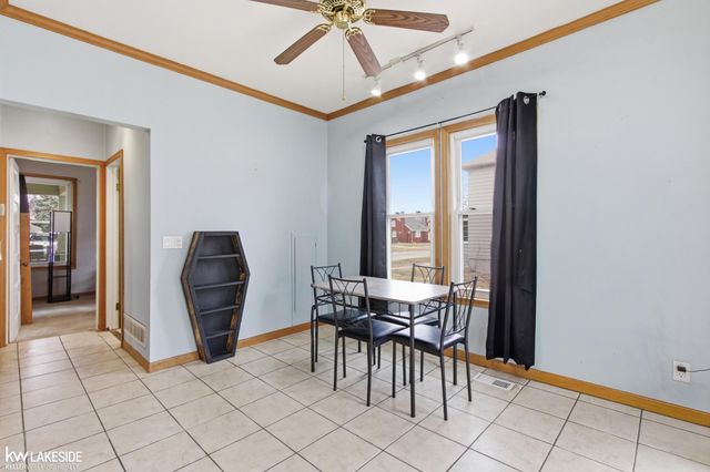 353 George Street, Trenton, MI 48183