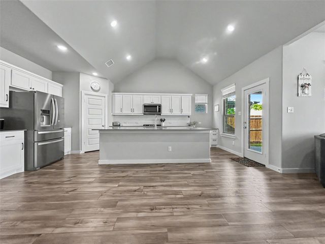 5107 Bellhurst Drive, Princeton, TX 75071