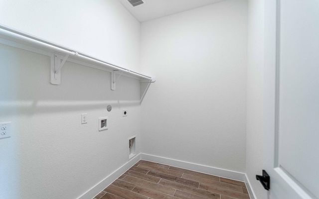 707 Western Holly, League City, TX 77573