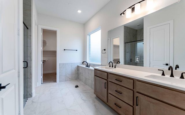 707 Western Holly, League City, TX 77573