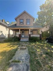 451 Homewood Avenue SE, Warren, OH 44483