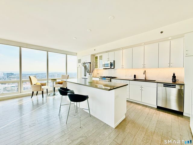 1 Broad Street PH31F, Stamford, CT 06901