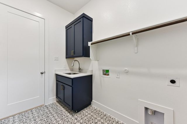 6213 Alamosa Clearing DR, Austin, TX 78738