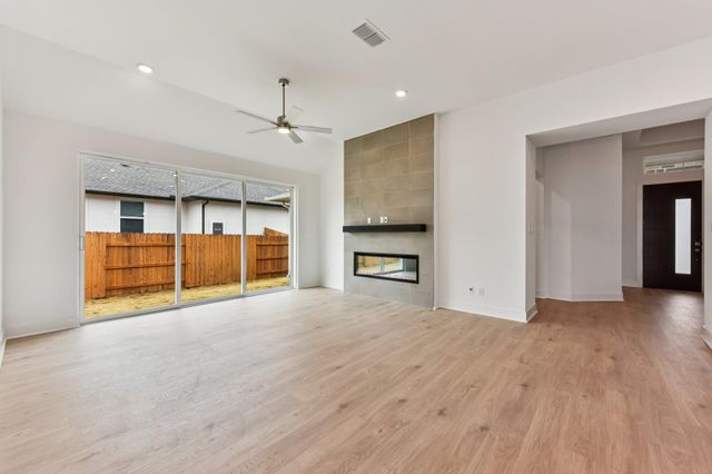 6213 Alamosa Clearing DR, Austin, TX 78738