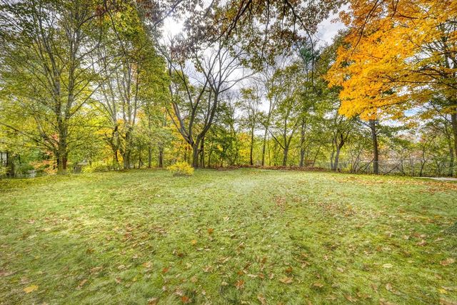 38 Appleton St, Saugus, MA 01906