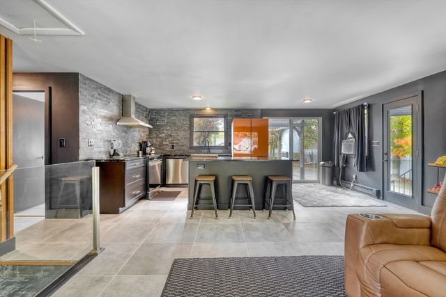 38 Appleton St, Saugus, MA 01906