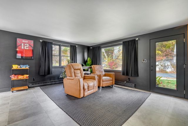 38 Appleton St, Saugus, MA 01906