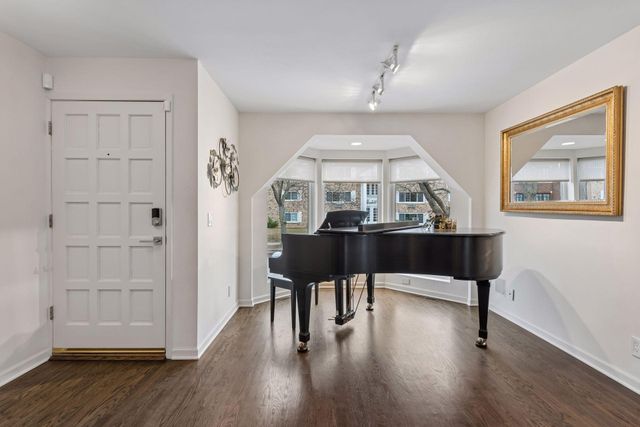 2726 Humboldt Avenue S A, Minneapolis, MN 55408