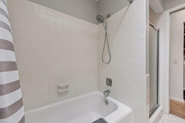 2726 Humboldt Avenue S A, Minneapolis, MN 55408