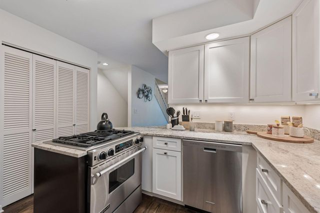 2726 Humboldt Avenue S A, Minneapolis, MN 55408