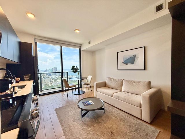 398 NE 5th Street 3907, Miami, FL 33132