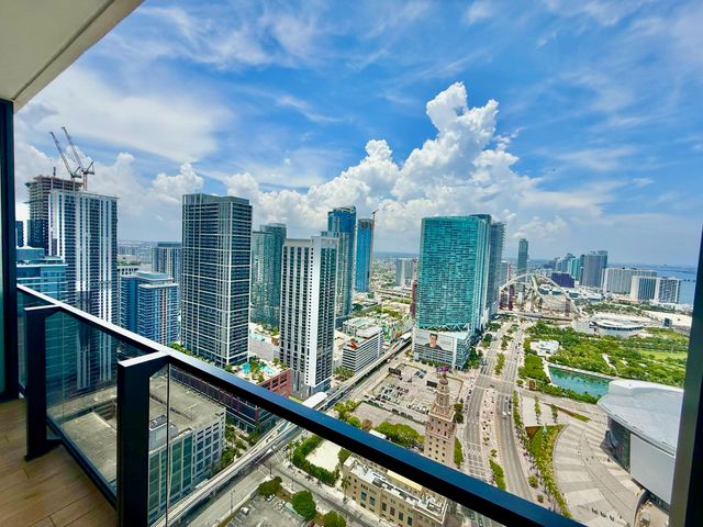 398 NE 5th Street 3907, Miami, FL 33132