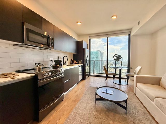 398 NE 5th Street 3907, Miami, FL 33132
