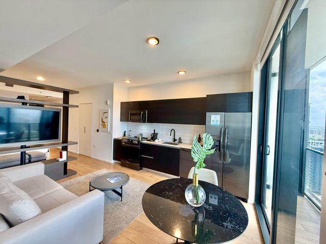 398 NE 5th Street 3907, Miami, FL 33132