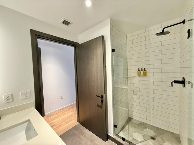 398 NE 5th Street 3907, Miami, FL 33132