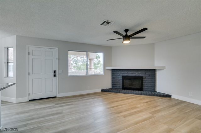 1301 Pinto Rock Lane 202, Las Vegas, NV 89128