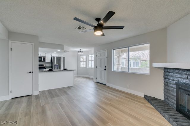 1301 Pinto Rock Lane 202, Las Vegas, NV 89128