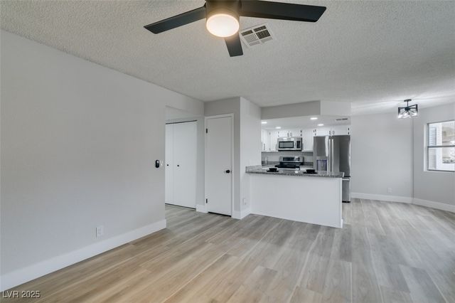 1301 Pinto Rock Lane 202, Las Vegas, NV 89128