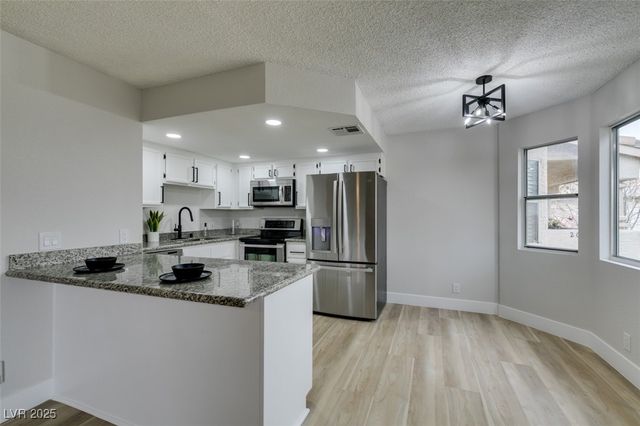 1301 Pinto Rock Lane 202, Las Vegas, NV 89128