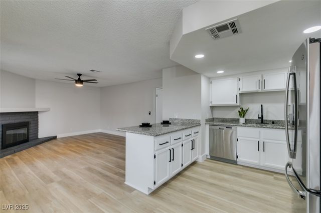 1301 Pinto Rock Lane 202, Las Vegas, NV 89128