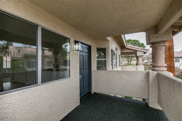 1301 Pinto Rock Lane 202, Las Vegas, NV 89128