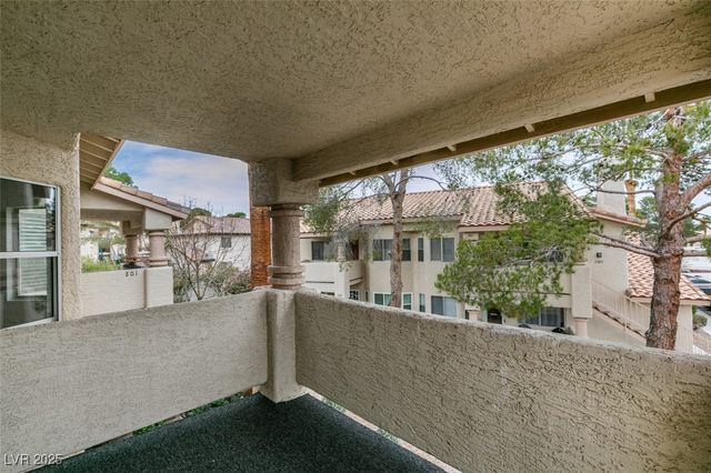 1301 Pinto Rock Lane 202, Las Vegas, NV 89128