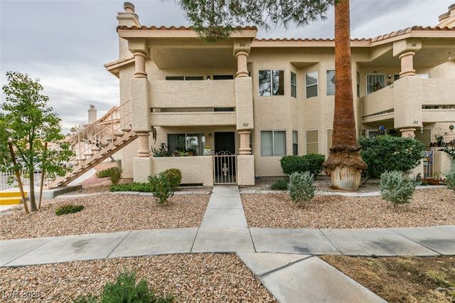 1301 Pinto Rock Lane 202, Las Vegas, NV 89128