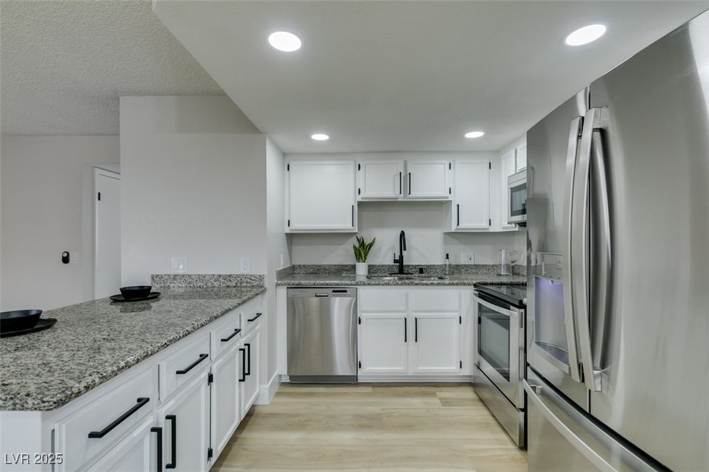 1301 Pinto Rock Lane 202, Las Vegas, NV 89128