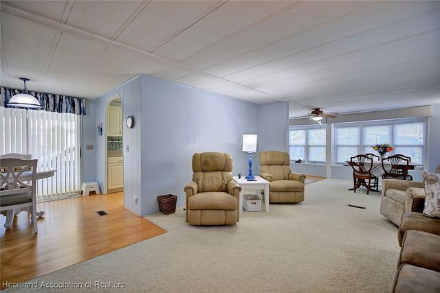 2111 Jacaranda Way, Sebring, FL 33872