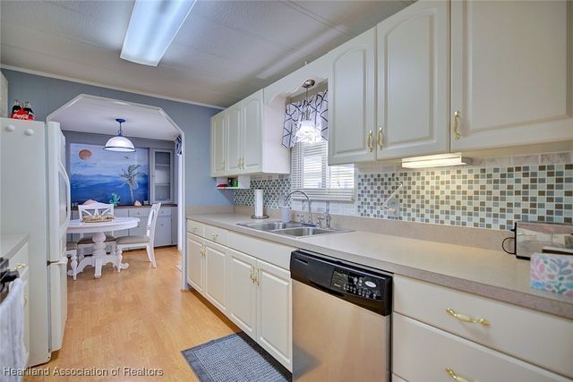 2111 Jacaranda Way, Sebring, FL 33872