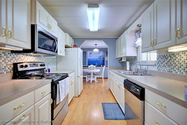 2111 Jacaranda Way, Sebring, FL 33872