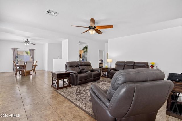 566 E RENEGADE Place, San Tan Valley, AZ 85143