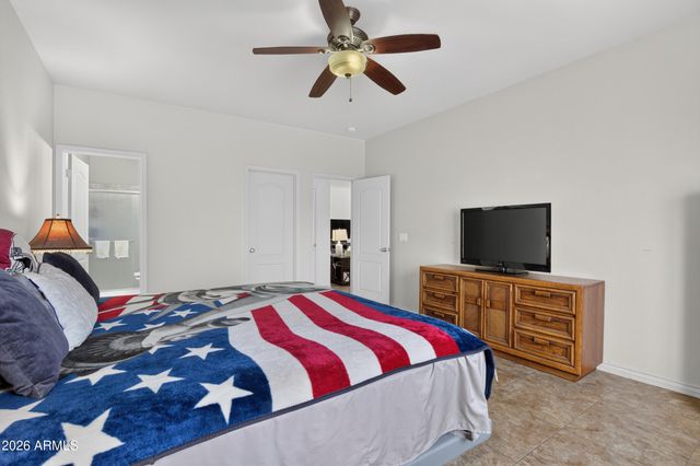 566 E RENEGADE Place, San Tan Valley, AZ 85143