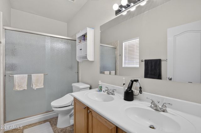 566 E RENEGADE Place, San Tan Valley, AZ 85143