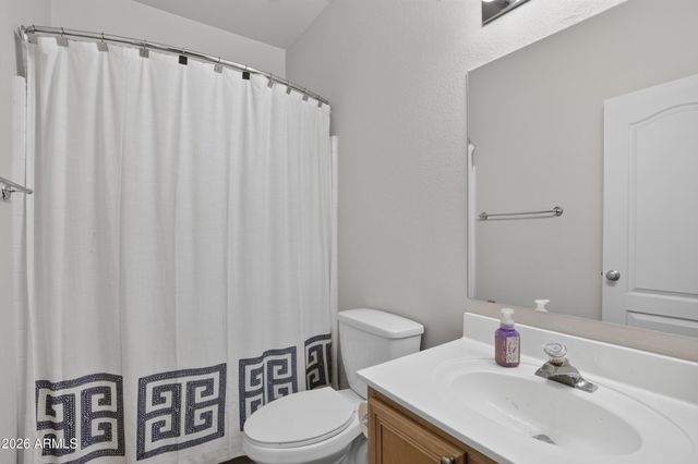 566 E RENEGADE Place, San Tan Valley, AZ 85143