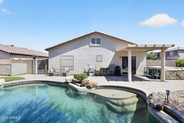 566 E RENEGADE Place, San Tan Valley, AZ 85143