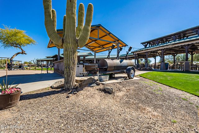 566 E RENEGADE Place, San Tan Valley, AZ 85143
