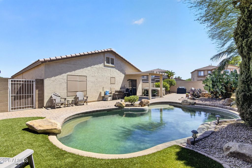 566 E RENEGADE Place, San Tan Valley, AZ 85143 — photo 5