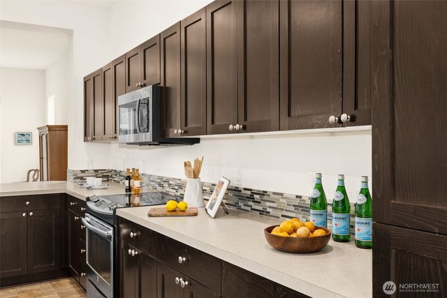 5206 Waldron Drive NE, Olympia, WA 98516