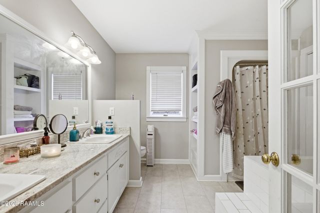 420 Rosemount Drive, New Iberia, LA 70560