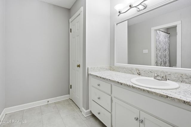 420 Rosemount Drive, New Iberia, LA 70560