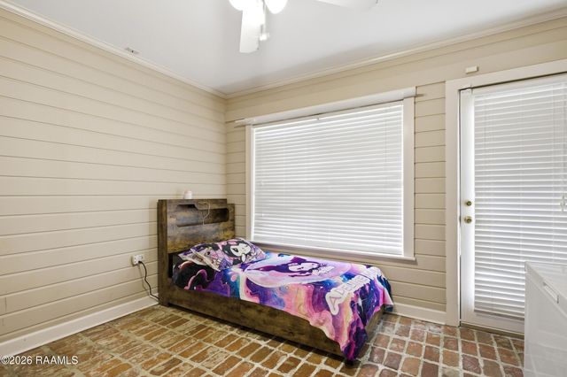 420 Rosemount Drive, New Iberia, LA 70560